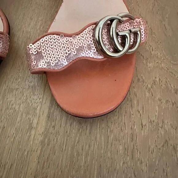 Gucci GG Marmont mid heeled sandals - Picture 6 of 10